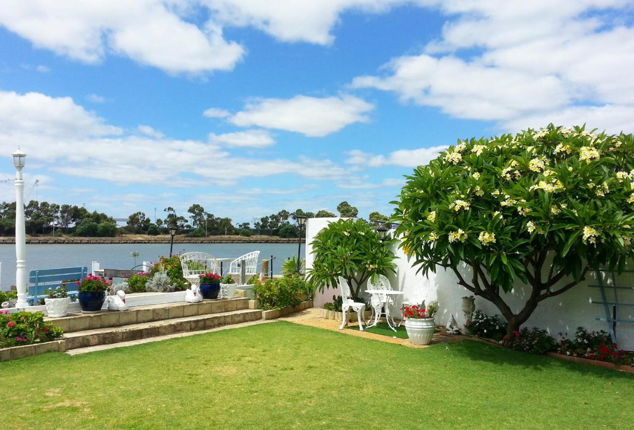Boathouse Bunbury Bed & Breakfast Exterior foto